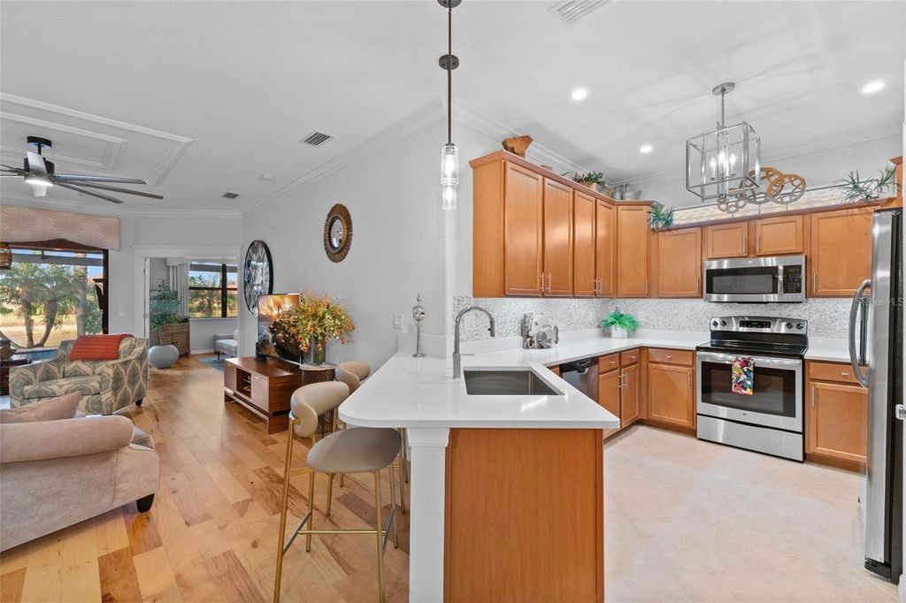 Image 20 of property listing at 20219 TESORO DRIVE, Venice, FL 34293