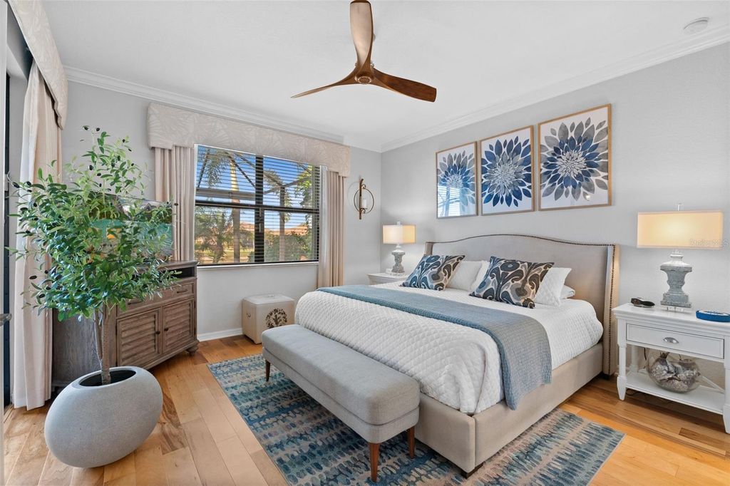 Image 31 of property listing at 20219 TESORO DRIVE, Venice, FL 34293