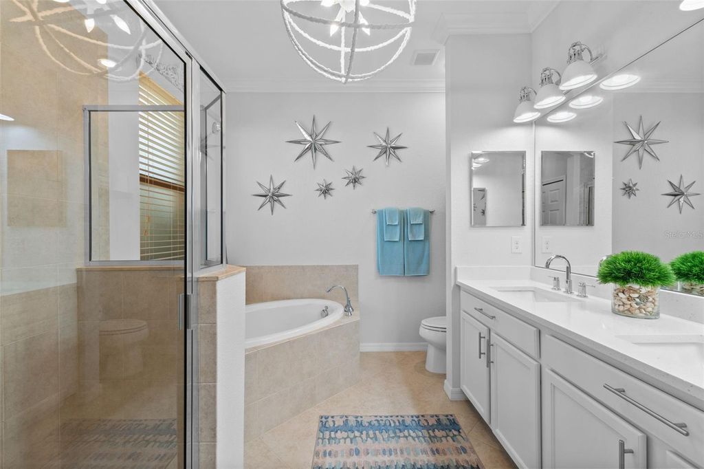 Image 37 of property listing at 20219 TESORO DRIVE, Venice, FL 34293