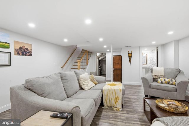 312 N BROAD ST, Lancaster, PA 17602