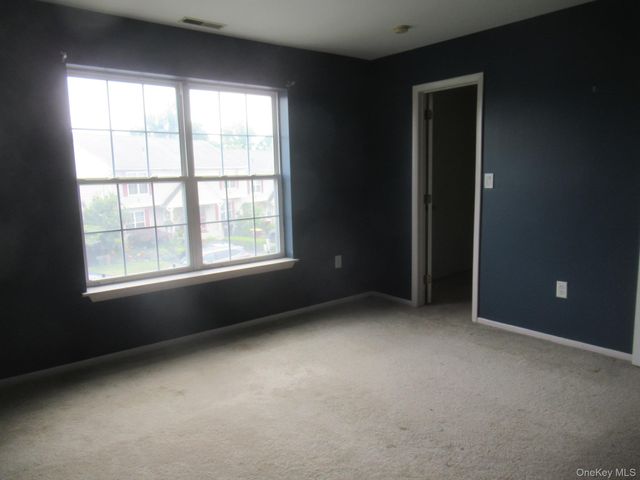 23 Marian Court, Warwick, NY 10990