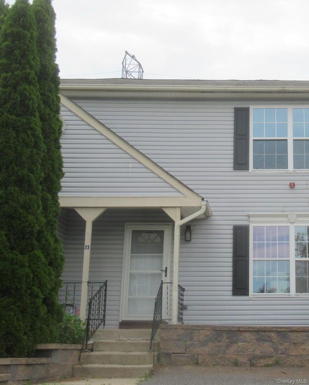 23 Marian Court, Warwick, NY 10990