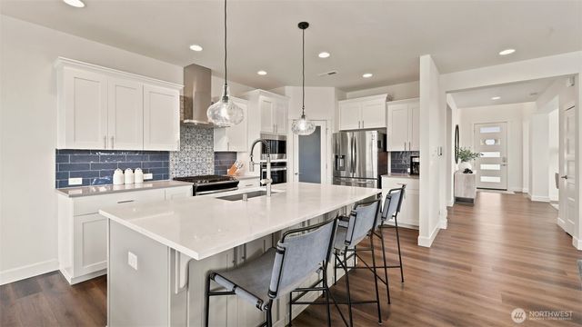 23150 65th Street E, Buckley, WA 98321