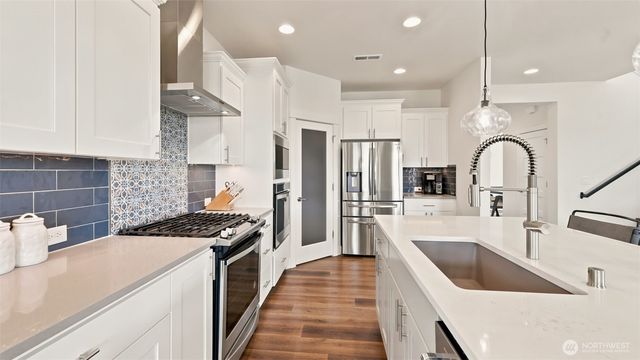 23150 65th Street E, Buckley, WA 98321