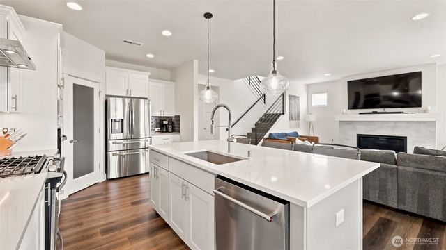 23150 65th Street E, Buckley, WA 98321