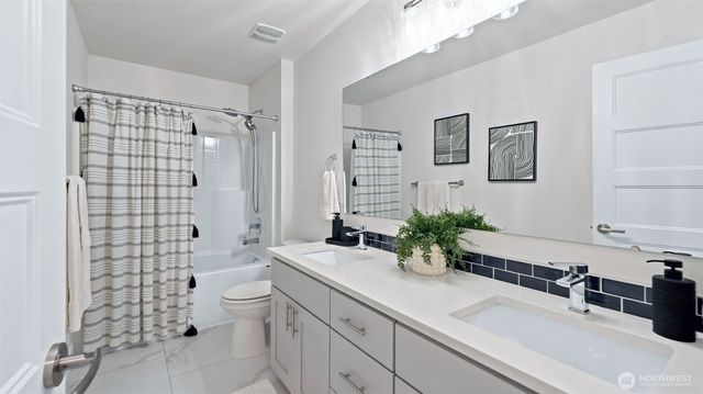 23150 65th Street E, Buckley, WA 98321