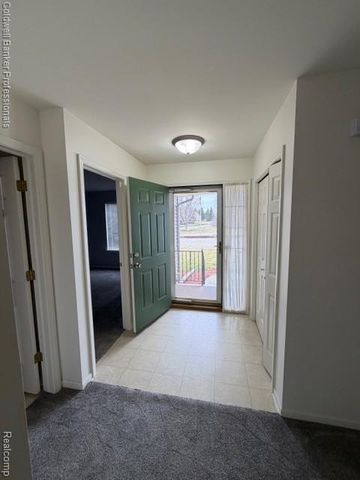 8486 Oak Cliff Boulevard, Davison, MI 48423