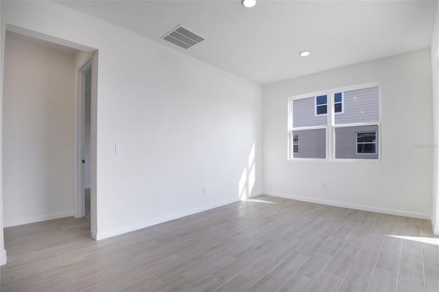 4056 BANNOCK AVENUE, Tavares, FL 32778