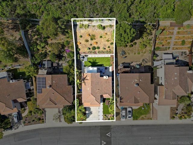 2323 Brookhaven Pass, Vista, CA 92081