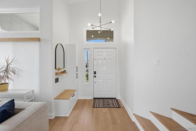 2323 Brookhaven Pass, Vista, CA 92081