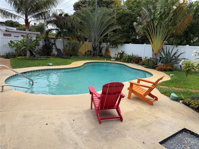 3837 NE 17th Ave, Pompano Beach, FL 33064