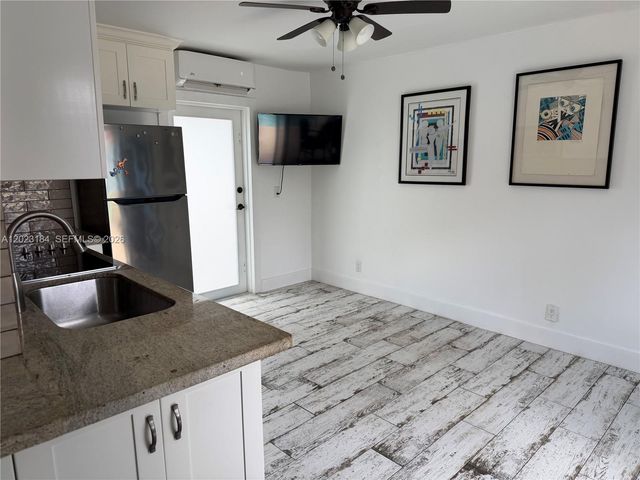 3837 NE 17th Ave, Pompano Beach, FL 33064