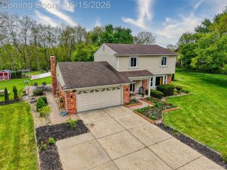29211 Geraldine Court, Farmington Hills, MI 48336