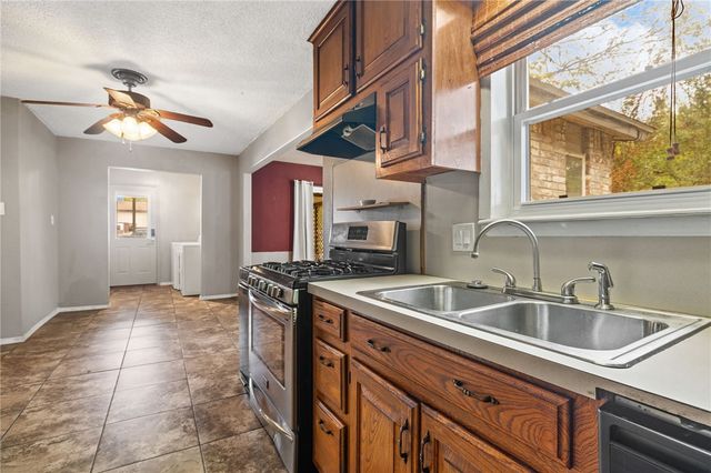 1010 A Street, Barling, AR 72923
