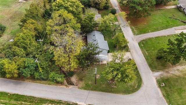 1010 A Street, Barling, AR 72923