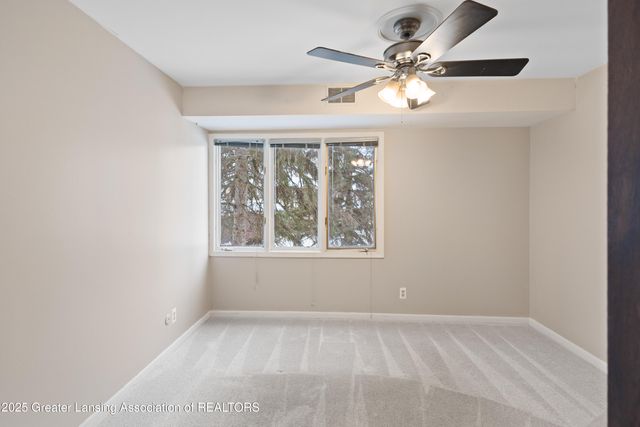 6165 E Innkeepers Court 76, East Lansing, MI 48823
