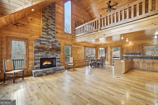 648 Stuart Mountain Road, Mineral Bluff, GA 30559