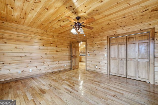 648 Stuart Mountain Road, Mineral Bluff, GA 30559