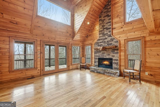 648 Stuart Mountain Road, Mineral Bluff, GA 30559