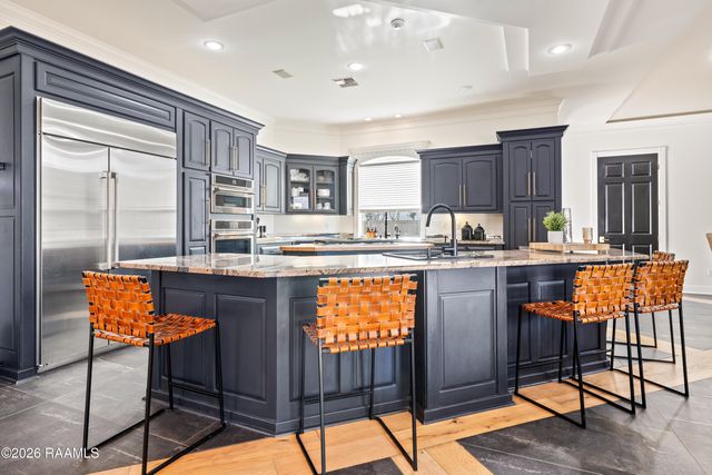 504 W Bayou Parkway, Lafayette, LA 70503