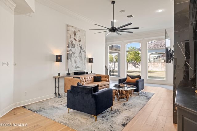 504 W Bayou Parkway, Lafayette, LA 70503