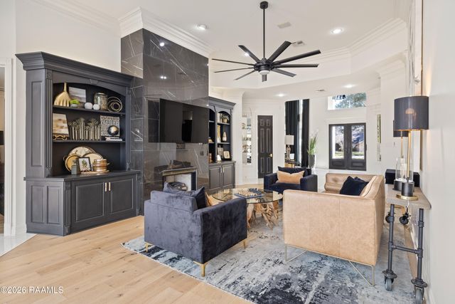 504 W Bayou Parkway, Lafayette, LA 70503