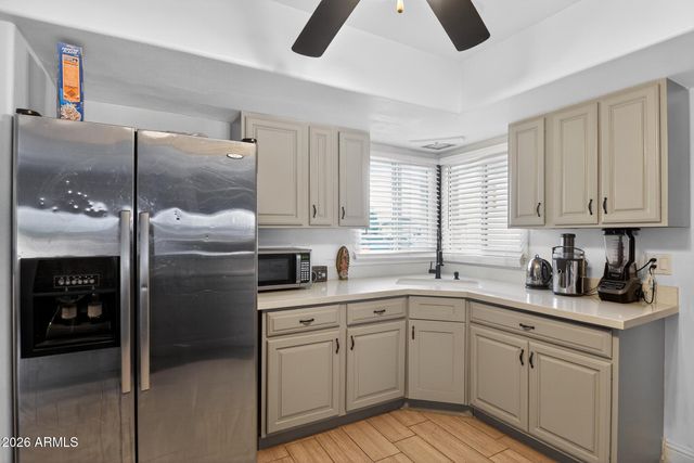 5740 N 42nd Avenue, Phoenix, AZ 85019