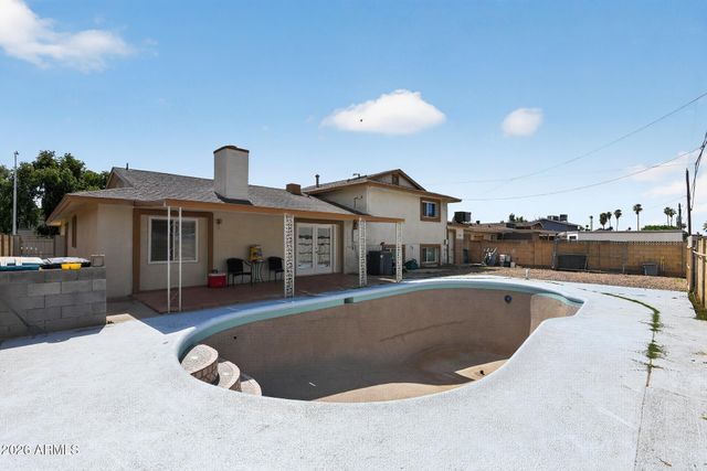 5740 N 42nd Avenue, Phoenix, AZ 85019