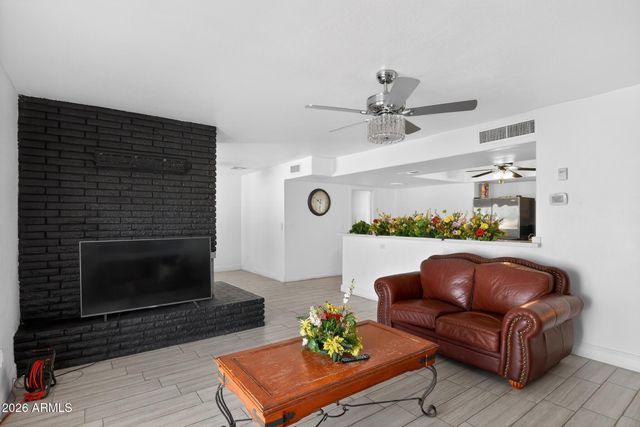 5740 N 42nd Avenue, Phoenix, AZ 85019