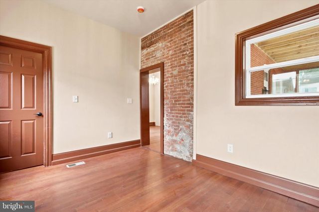 1040 E HIGH ST, Pottstown, PA 19464