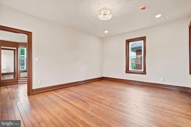1040 E HIGH ST, Pottstown, PA 19464