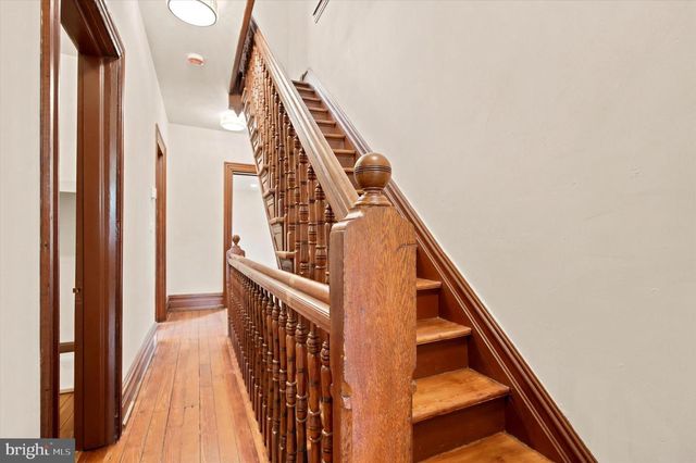 1040 E HIGH ST, Pottstown, PA 19464