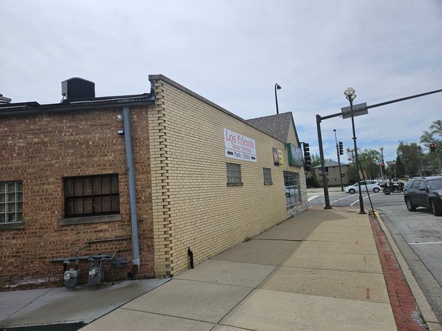 5370 W 95th Street, Oak Lawn, IL 60453