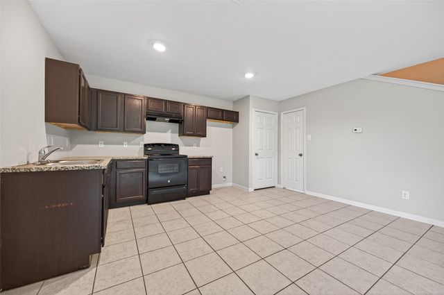 14774 Bowie Lane, Willis, TX 77378