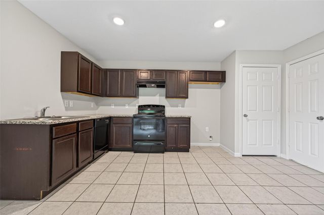 14774 Bowie Lane, Willis, TX 77378