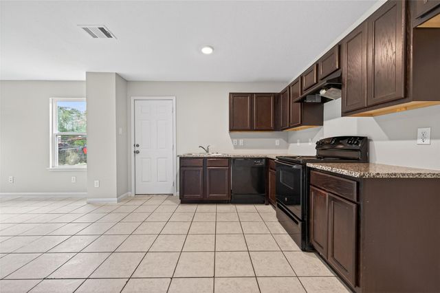 14774 Bowie Lane, Willis, TX 77378