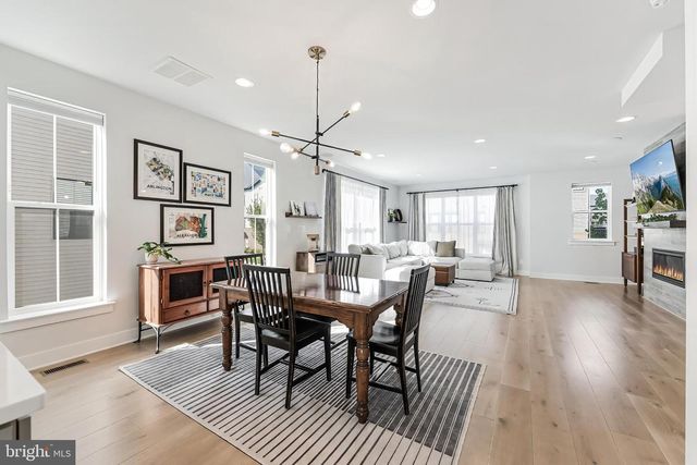 6277 EDSALL RD, Alexandria, VA 22312
