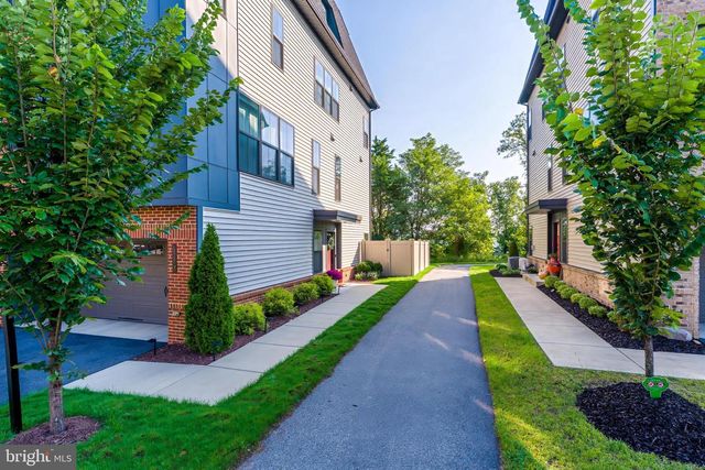 6277 EDSALL RD, Alexandria, VA 22312