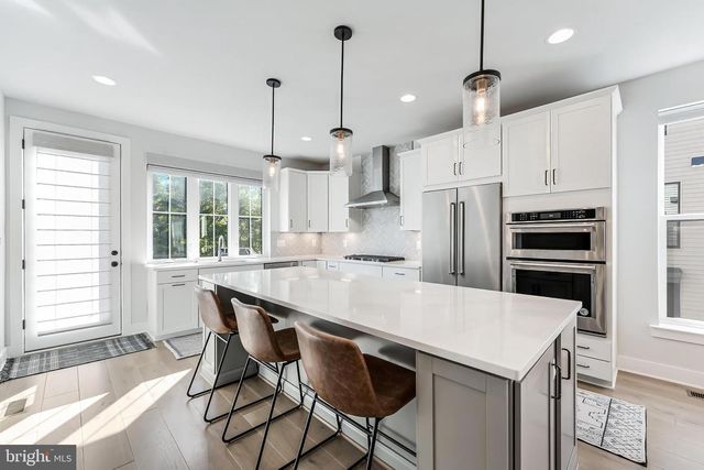 6277 EDSALL RD, Alexandria, VA 22312