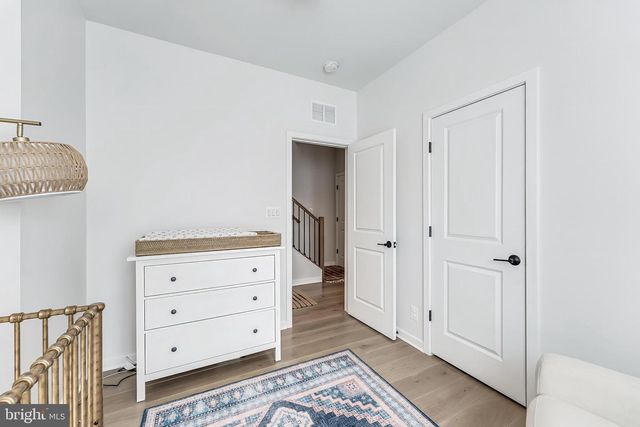 6277 EDSALL RD, Alexandria, VA 22312