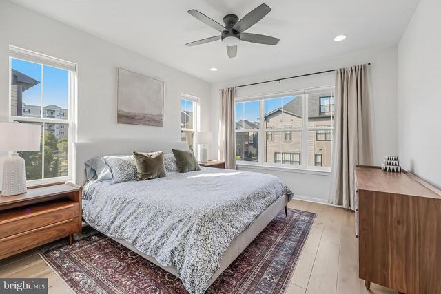6277 EDSALL RD, Alexandria, VA 22312