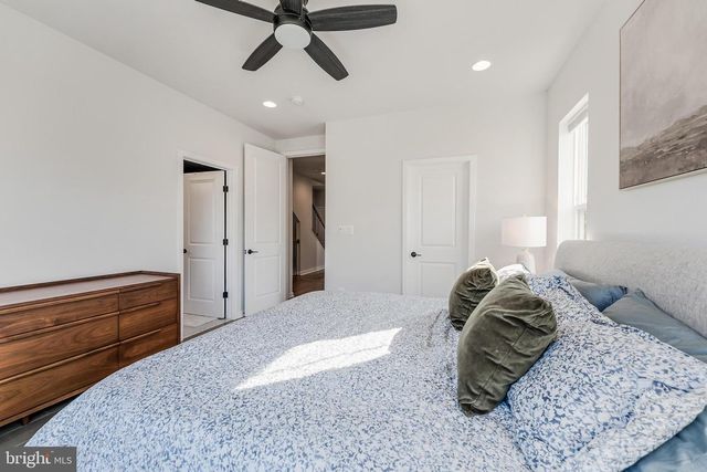 6277 EDSALL RD, Alexandria, VA 22312