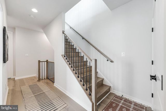 6277 EDSALL RD, Alexandria, VA 22312