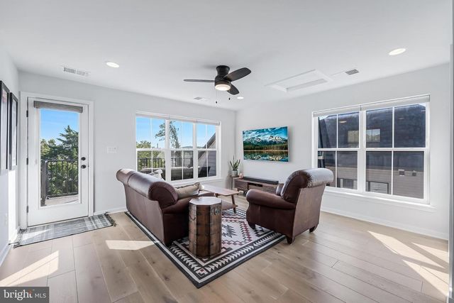 6277 EDSALL RD, Alexandria, VA 22312
