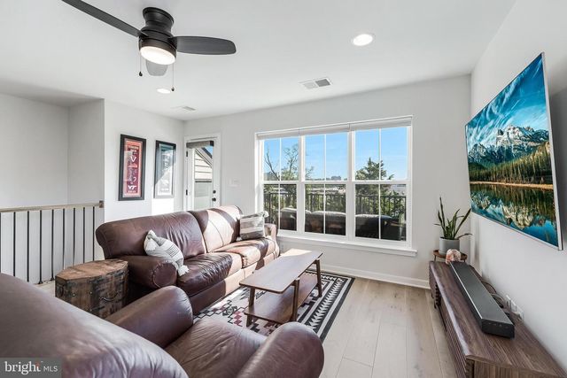 6277 EDSALL RD, Alexandria, VA 22312