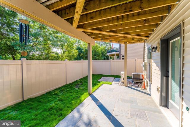 6277 EDSALL RD, Alexandria, VA 22312