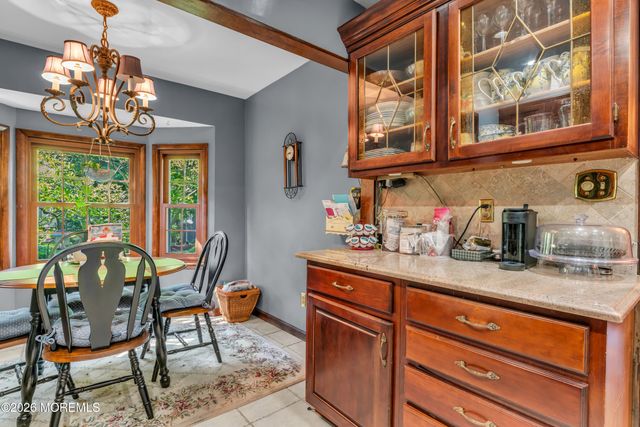 15 Etmore Place, New Providence, NJ 07974