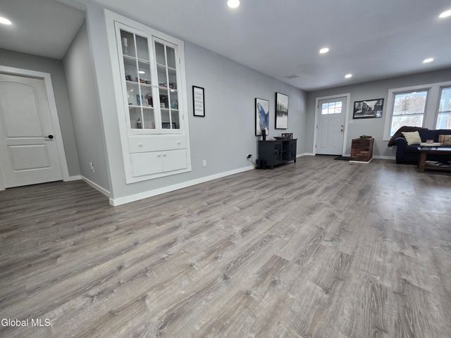 966 Thacher Park Road, Voorheesville, NY 12186