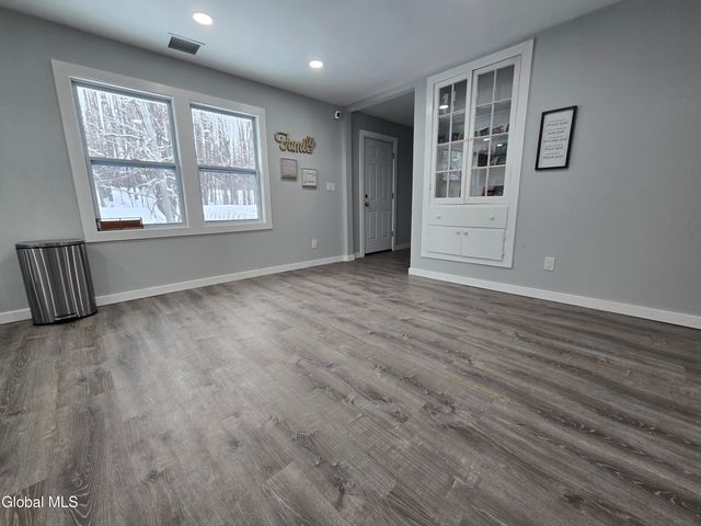 966 Thacher Park Road, Voorheesville, NY 12186