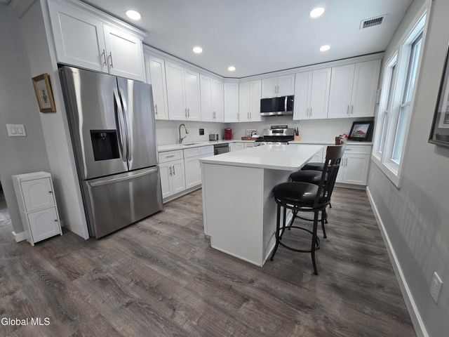 966 Thacher Park Road, Voorheesville, NY 12186